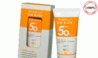 Kem chống nắng Yanhee Sunblock (white)- Chính hãng Thái có chỉ số SPF 50 bảo vệ làn da khỏi ánh nắng mặt trời 24/24g, tia UV, tránh tác hại của tia cực tím, đặc biệt tăng chất nuôi dưỡng da mặt L-Glutatione làm giảm mụn giảm thiện da tối màu, tăng cường độ ẩm cho da. Giá 115.000đ.